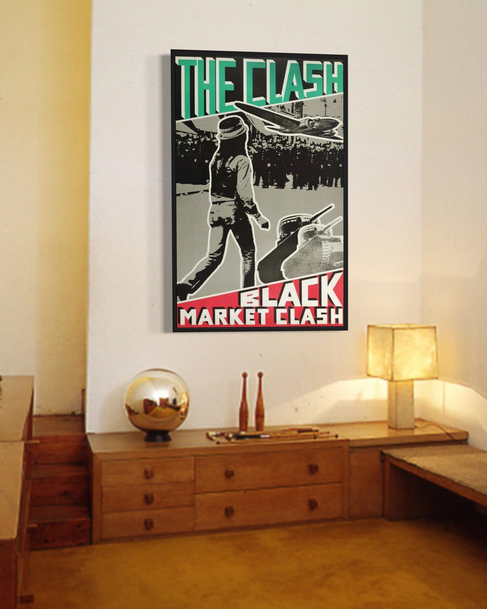 THE CLASH  -  BLACK MARKET CLASH, 1980